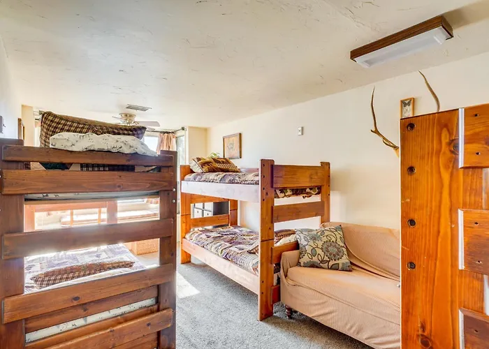 Mtn-view Gem On 20 Acres: Hideaway Patagonia