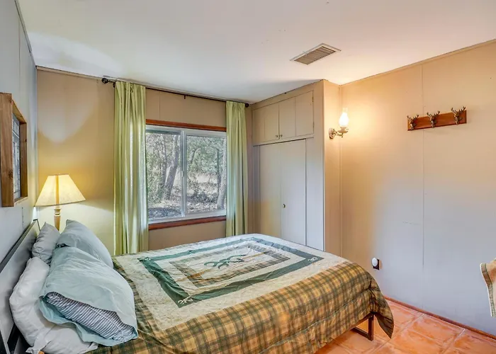 Holiday home Mtn-view Gem On 20 Acres: Hideaway *