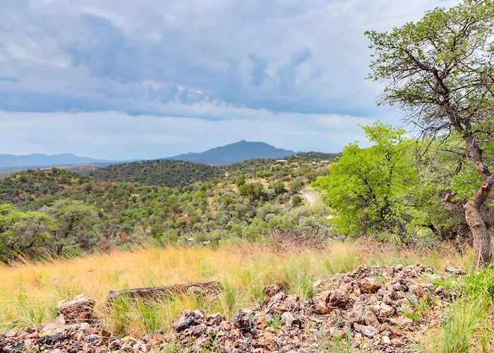 Mtn-view Gem On 20 Acres: Hideaway Holiday home